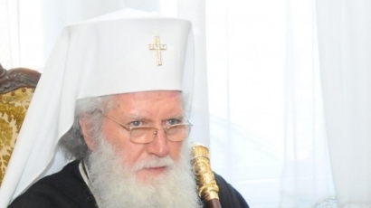 Патриарх Неофит: Във всяко човешко сърце да се разпали светлината на живота