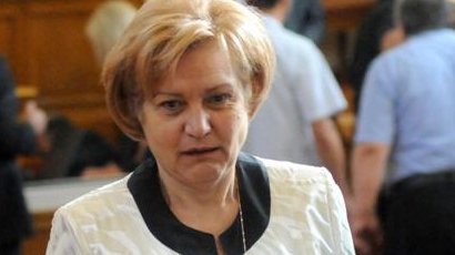 Менда Стоянова: Бюджет 2014 не може да катурне правителството