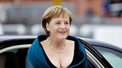 Меркел за трети път