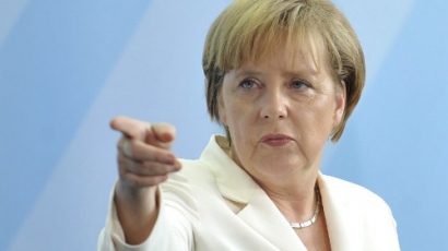 Меркел загрижена за ситуацията в България