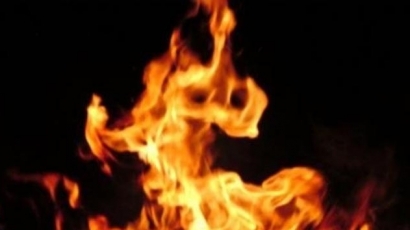 Жена пострада тежко при пожар в София