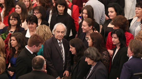 Румен Радев посреща 2500 интелектуалци в Бояна