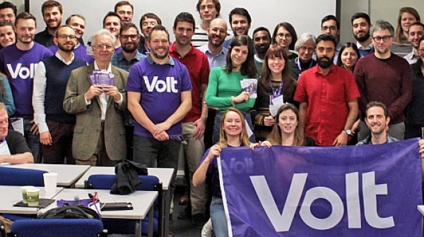 Европейската партия набира доброволци