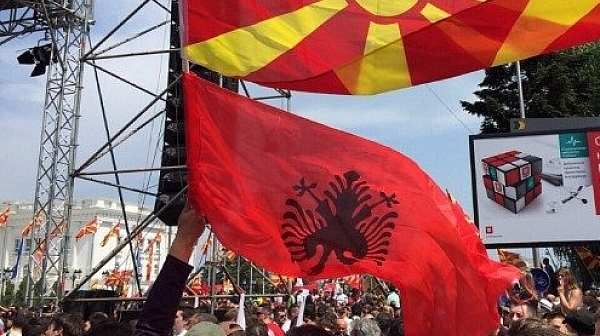 Демонстрация в Скопие с искане за предсрочни избори