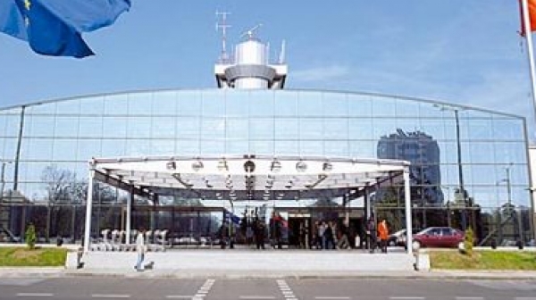 Простреляха граничен полицай по невнимание на летище София