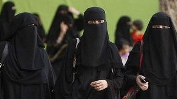 Жените в Саудитска Арабия вече ще шофират