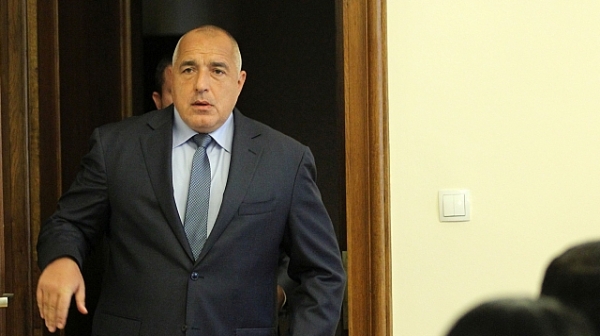 Борисов отменя визита в Албания заради Своге
