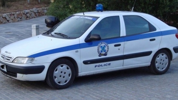 В Солун арестуваха българин за производство на алкохол менте
