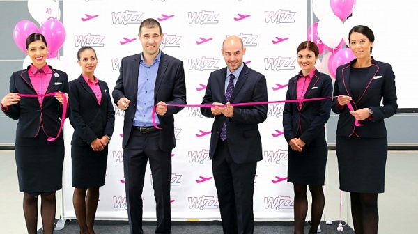 WIZZ AIR откри първия си хангар за самолети в България и на Балканите