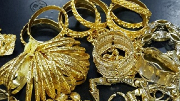 Спипаха над 2 кг златни накити на Дунав мост