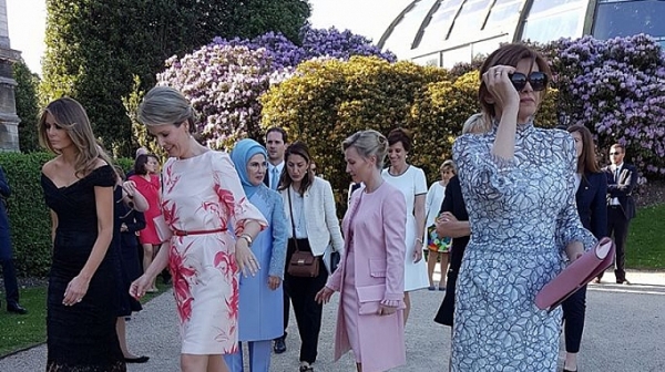 Президентшата се снима в оранжериите на кралица Матилда