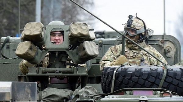 НАТО пак задрънква оръжие край Русия