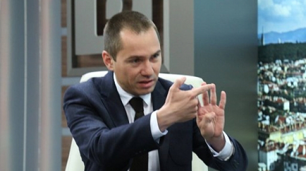 ВМРО сами ще се състезават на евроизборите, Джамбазки води листата