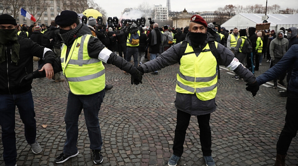 Полицията разпръсна ”жълтите жилетки” със сълзотворен газ в Страсбург