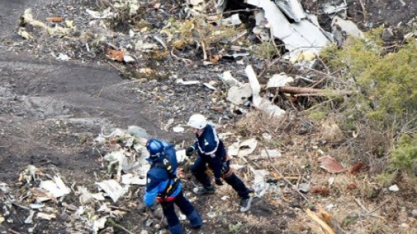 Десет души загинаха при катастрофа на малък самолет в Тексас