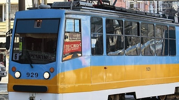 Фондация подозира частни интереси зад скандала с трамвай 6 в София
