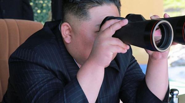 Северна Корея изстреля неидентифицирани снаряди към Японско море