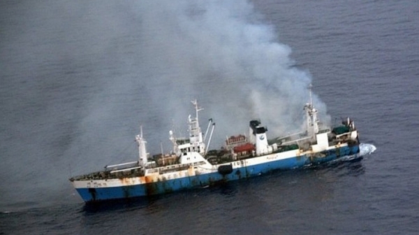 10 души загинаха при взрив на кораб в Керченския проток