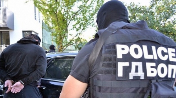 Само във Фрог: ГДБОП изтърва нарочен за арест при прехвалената акция във Враца