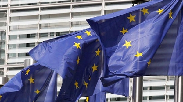 ”Евробарометър”: 53% от българите над 15-години вярват в ЕС