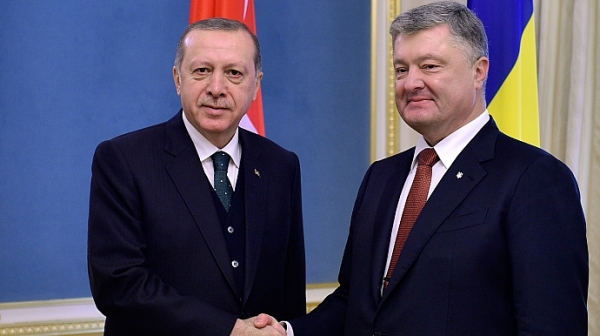 Ердоган в Киев: Турция никога няма да признае Крим за руска територия