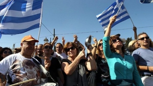 Гърция блокирана от национална стачка за денонощие
