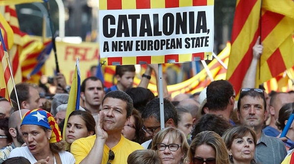 Насрочиха референдума за отделянето на Каталуния от Испания