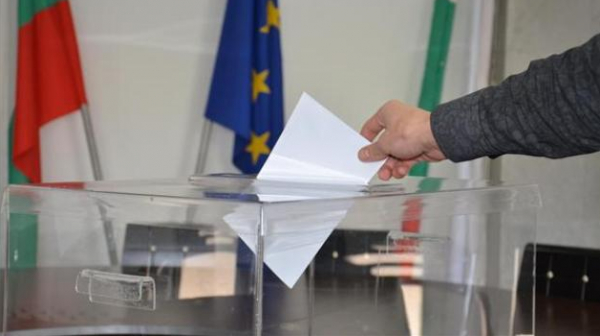 Започва приема на документи за местните избори, ГЕРБ дежурят, за да са първи