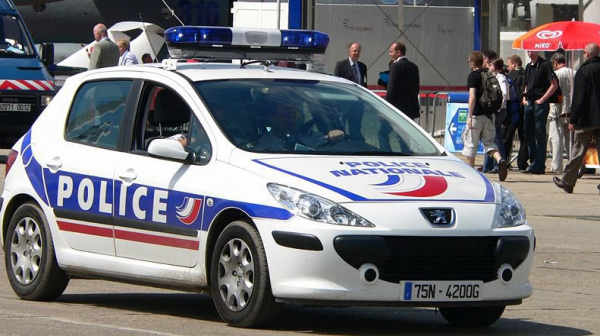 Френските власти отричат стрелбата пред джамията в Брест да е атентат