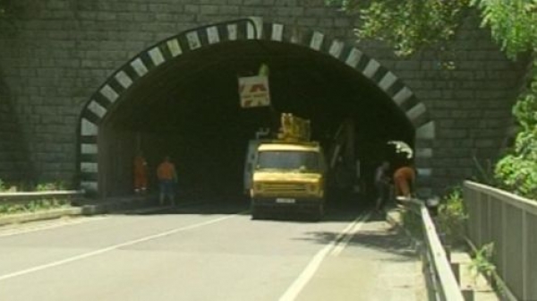 Започва подготовка за ремонти на 16 опасни тунела