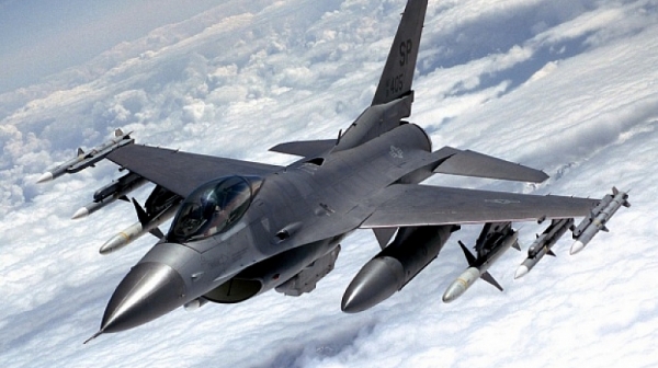 Две комисии ще гледат поискания мандат за преговори за F-16