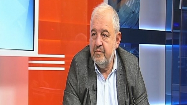 Проф. Илчев: България трябва да бъде много внимателна с признаването на малцинства
