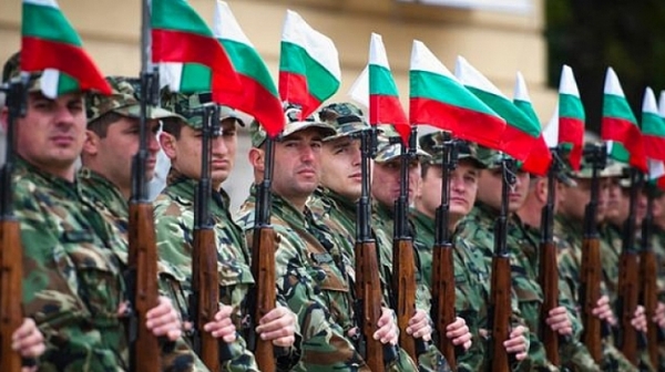 Експерт:Българската армия деградира, губи своя най-ценен капитал-хората