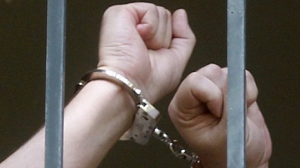 Четирима от задържаните катаджии в Благоевград остават в ареста