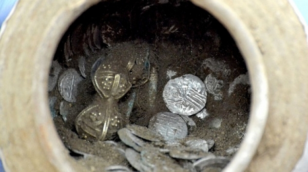 Откриха най-дребните монети на цар Иван Александър