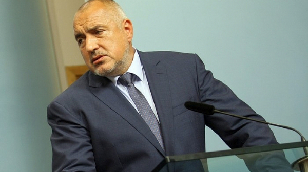 Премиерът Борисов не гони и не уволнява урбулешката