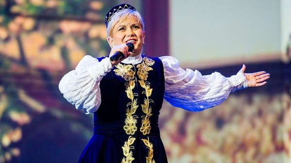 Николина Чакърдъкова ще пее за юбилея си в НДК