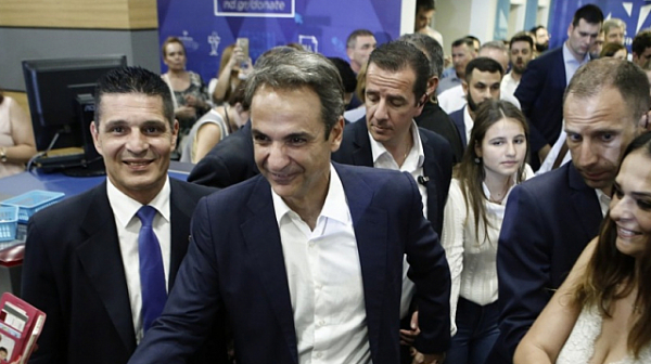 Новият гръцки премиер полага клетва още днес
