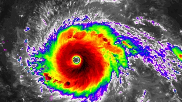Ураганът „Ирма“ – най-мощният в историята