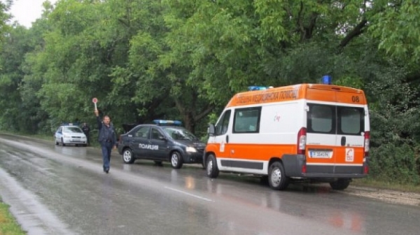 Поредна трагедия на пътя София-Варна, млада жена и тригодишно дете са загинали