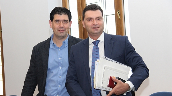 Калоян Паргов и Иван Таков с 4 въпроса до Фандъкова за икономическата рамка на градския транспорт в София