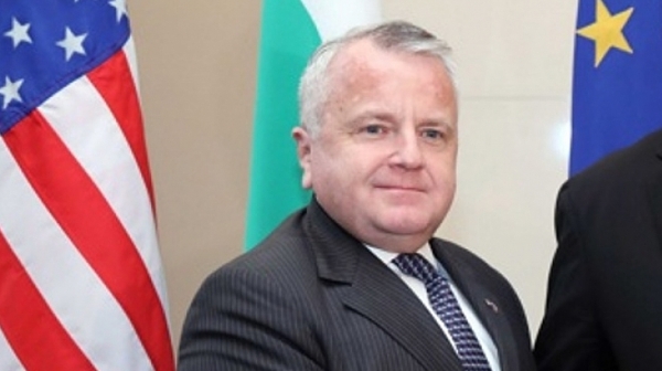 Джон Съливан: Защитаваме правата и на българите, ако са нарушени - санкции