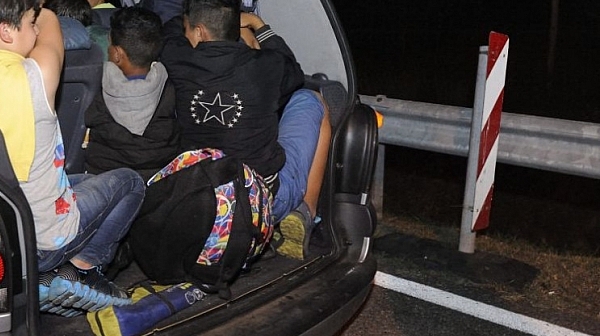 Съдят българи за трафик на мигранти в Гърция