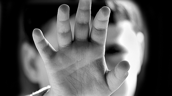 Оставки в дома в Борован заради насилие над деца