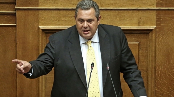 Правителството в Гърция се разпадна заради договора с Македония