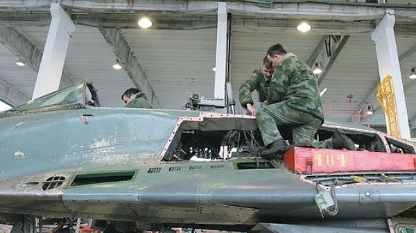 Военен от резерва: Решението да се ремонтират съветските МиГ-ове е национално предателство