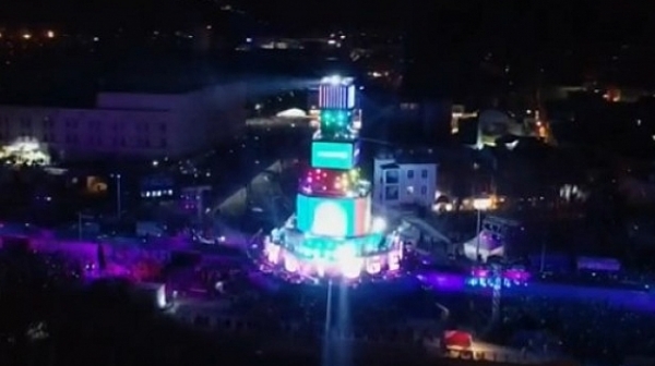 Теодосий Спасов откри шоуто ”Ние сме всички цветове” в Пловдив