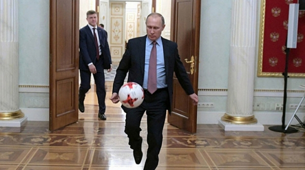 Путин на жребия за Световното в петък