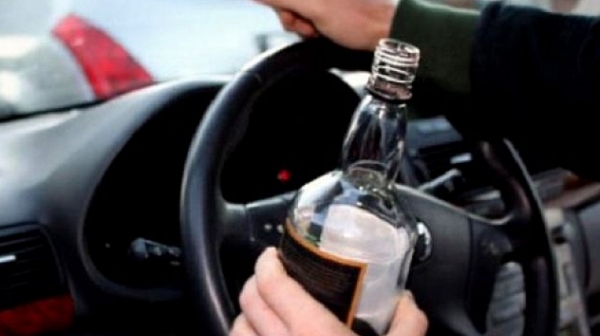 Пиян шофьор пробва да уплаши полицаи с Маргините