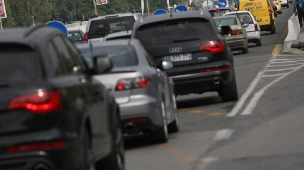 Четвърт милион коли напускат София по празниците